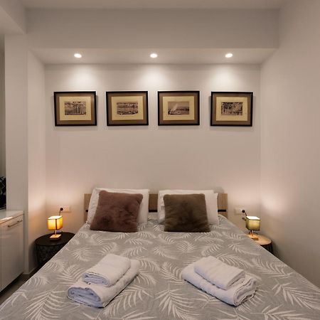 Modern Studio Apartment B Athens Luaran gambar